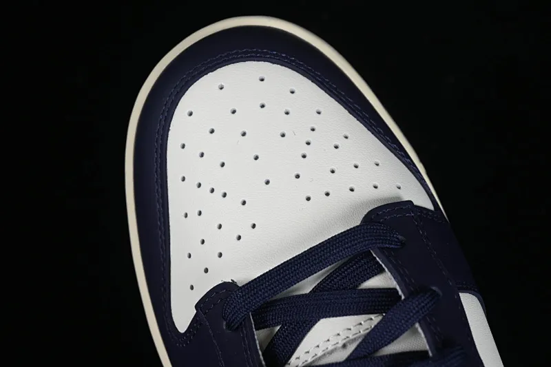 All Categories Nk SB Dunk Series Nk SB Dunk Low Low-top Casual Shoes Foreign Trade Version Nk Dunk Low Retro "Navy Blue" Purple Gold White SB Low-top Casual Shoes FV8106-181